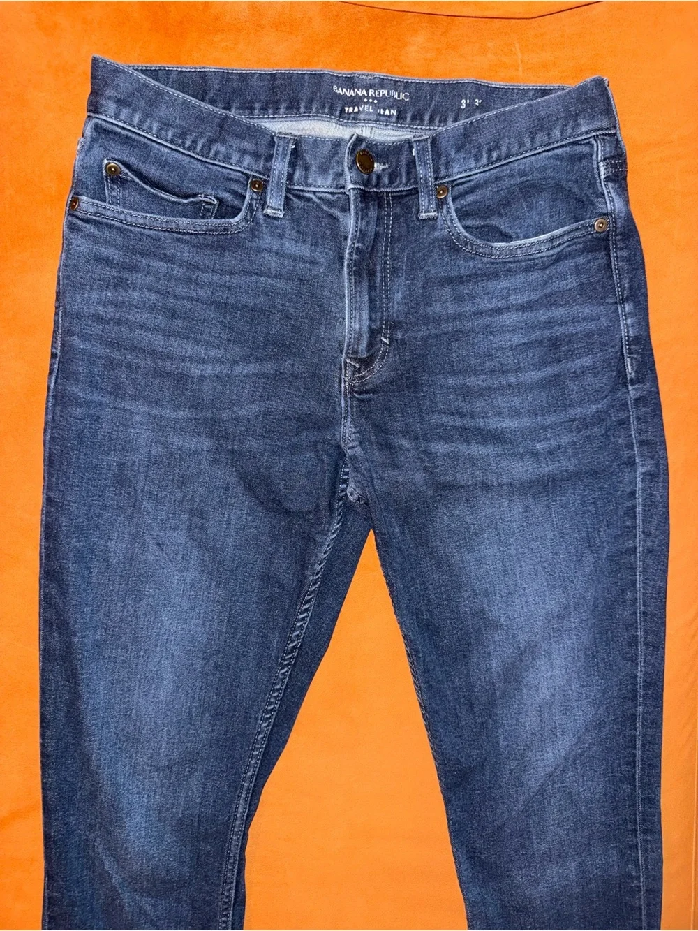 Men's Banana Republic Dark Blue Distressed, “Traveler Jean” Size 31x30